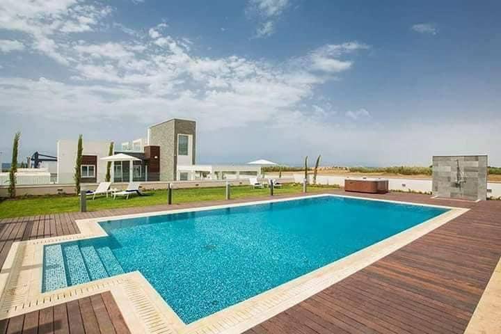 New 5-bedroom villa in Famagusta № 152048: https://dom.com.cy/en/catalog/sale/152048/ (dom.com.cy)