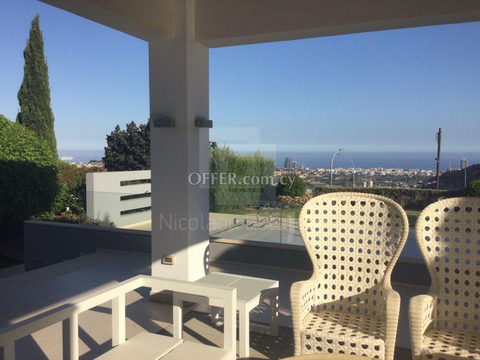 Luxury house for sale in Germasogeia area of Limassol: https://www.offer.com.cy/en/luxury-house-for-sale-in-germasogeia-area-of-limassol/21-767897/ (www.offer.com.cy)