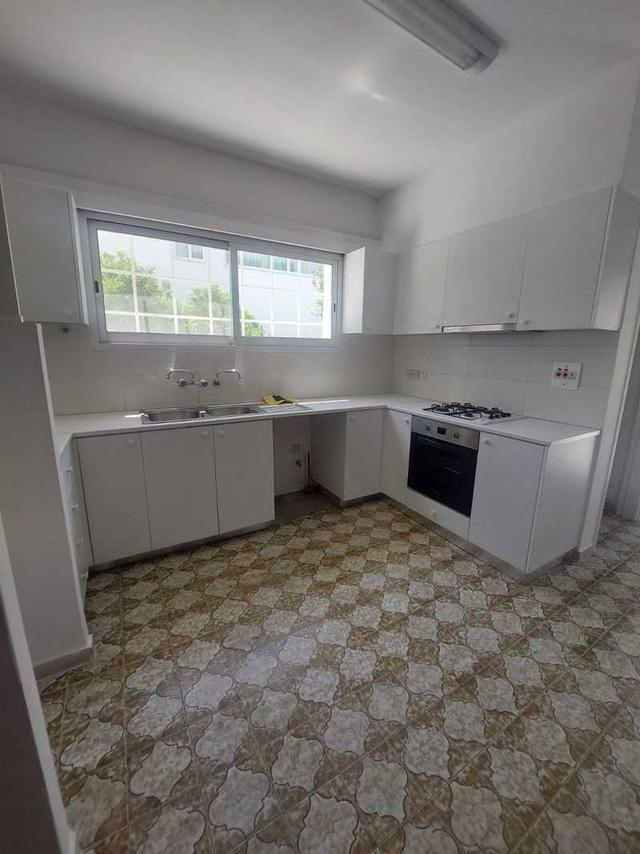 3-bedroom maisonette to rent: https://www.bazaraki.com/adv/5787078_3-bedroom-maisonette-to-rent (www.bazaraki.com)