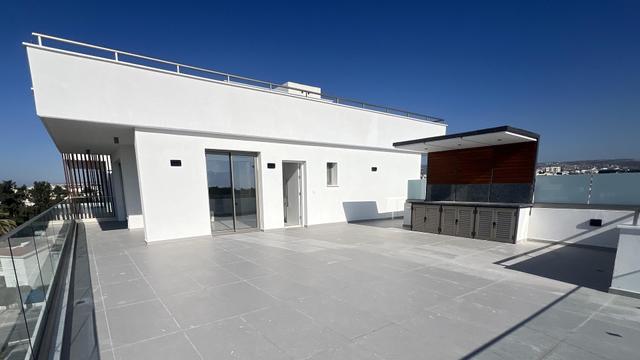 New 2-bedroom penthouse in Paphos № 153689: https://dom.com.cy/en/catalog/sale/153689/ (dom.com.cy)