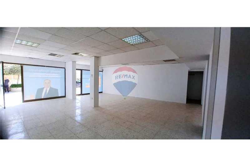 Top location commercial building in ag athanasios: https://www.bazaraki.com/adv/5798077_top-location-commercial-building-in-ag-athanasios (www.bazaraki.com)