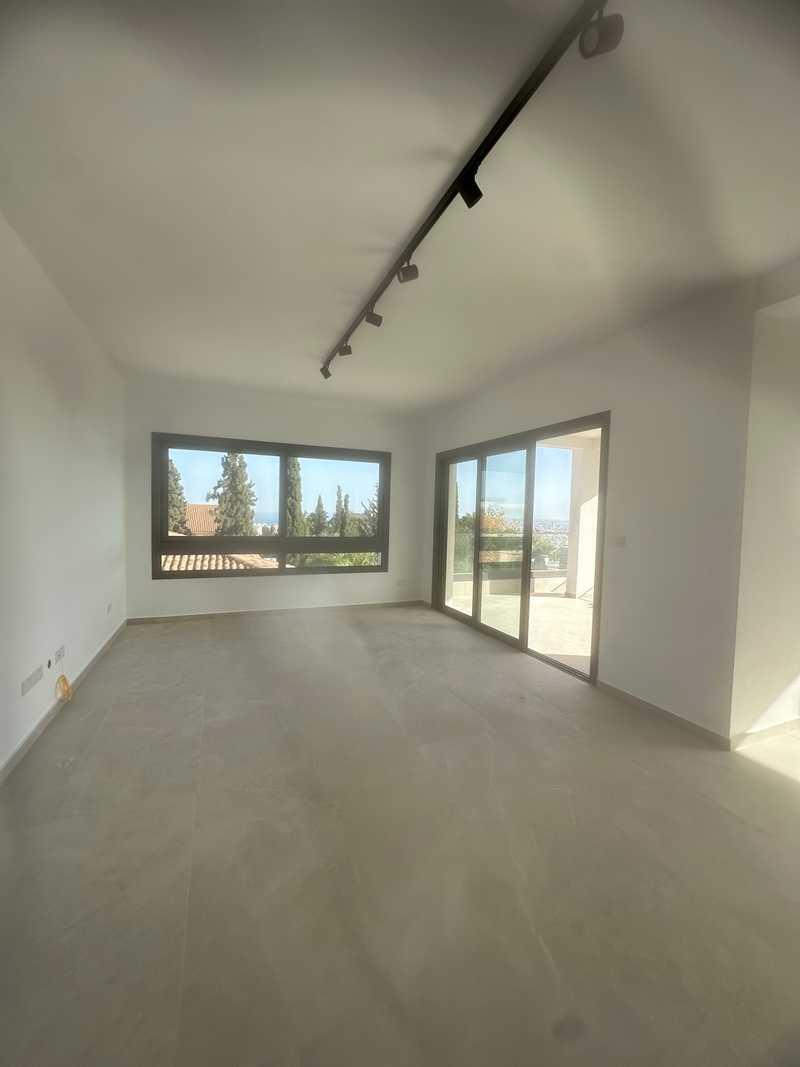 3-bedroom apartment to rent: https://www.bazaraki.com/adv/5793319_3-bedroom-apartment-to-rent (www.bazaraki.com)