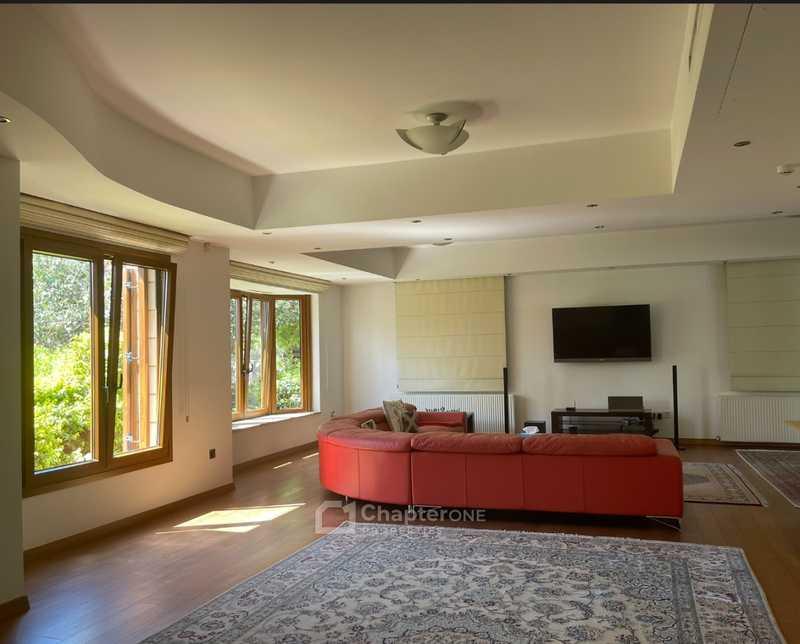 5-bedroom villa for sale: https://www.bazaraki.com/adv/5797694_5-bedroom-villa-for-sale (www.bazaraki.com)
