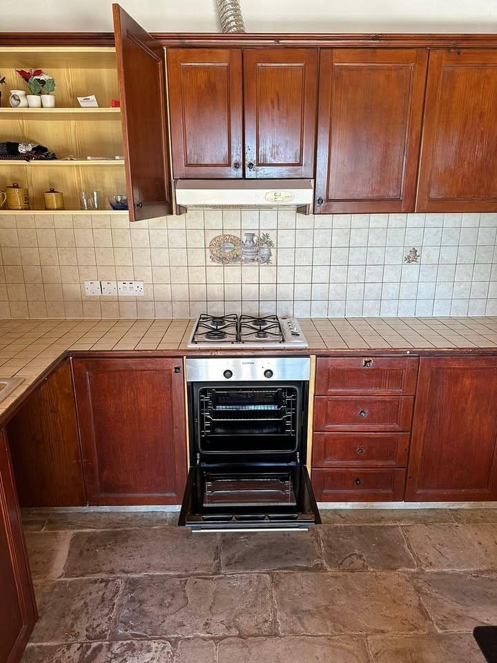2 Bedroom Bungalow For Rent: https://www.zyprus.com/property/39368/2-bedrooms-house-bungalow-in-tala-paphos (www.zyprus.com)