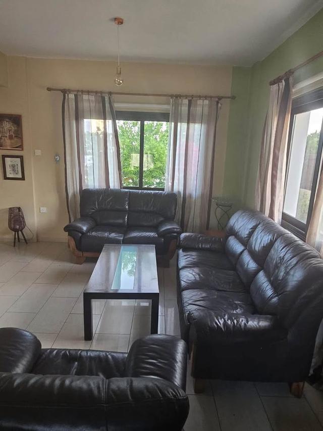 Amazing house for rent: https://www.facebook.com/marketplace/item/1890215501792125 (www.facebook.com)