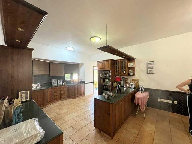 5-bedroom detached house for sale: https://www.bazaraki.com/adv/5789290_5-bedroom-detached-house-for-sale (www.bazaraki.com)