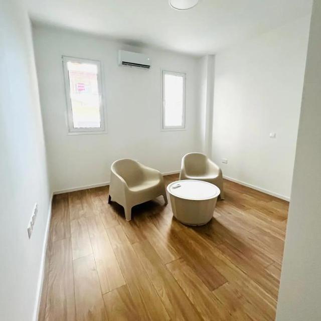 2-bedroom flat in Limassol №153340: https://dom.com.cy/en/catalog/rent/153340/ (dom.com.cy)