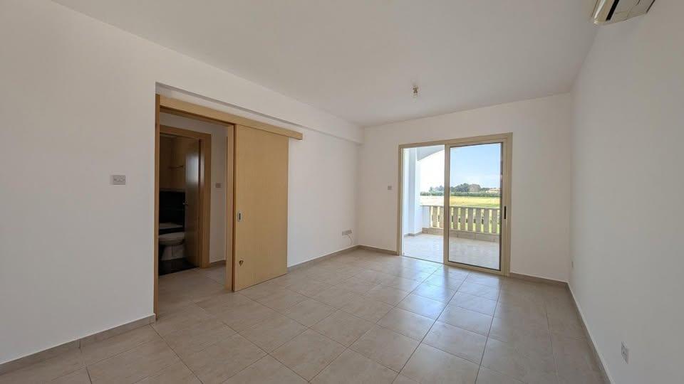 ***For SALE: Two Bedroom Apartment in Mandria, Paphos**: https://www.facebook.com/marketplace/item/696912176220552 (www.facebook.com)