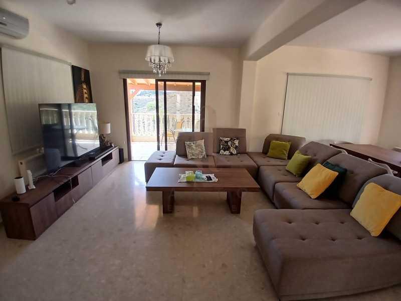  3-bedroom villa to rent: https://www.bazaraki.com/adv/5790392_3-bedroom-villa-to-rent (www.bazaraki.com)