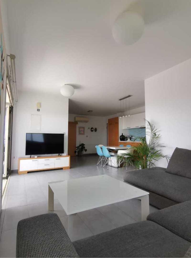 2-bedroom apartment to rent: https://www.bazaraki.com/adv/5794390_2-bedroom-apartment-to-rent (www.bazaraki.com)