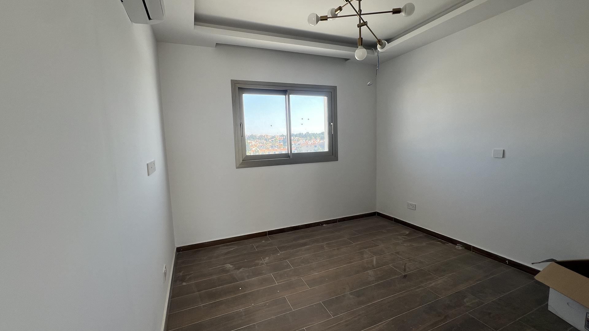 New 2-bedroom penthouse in Paphos № 153689: https://dom.com.cy/en/catalog/sale/153689/ (dom.com.cy)