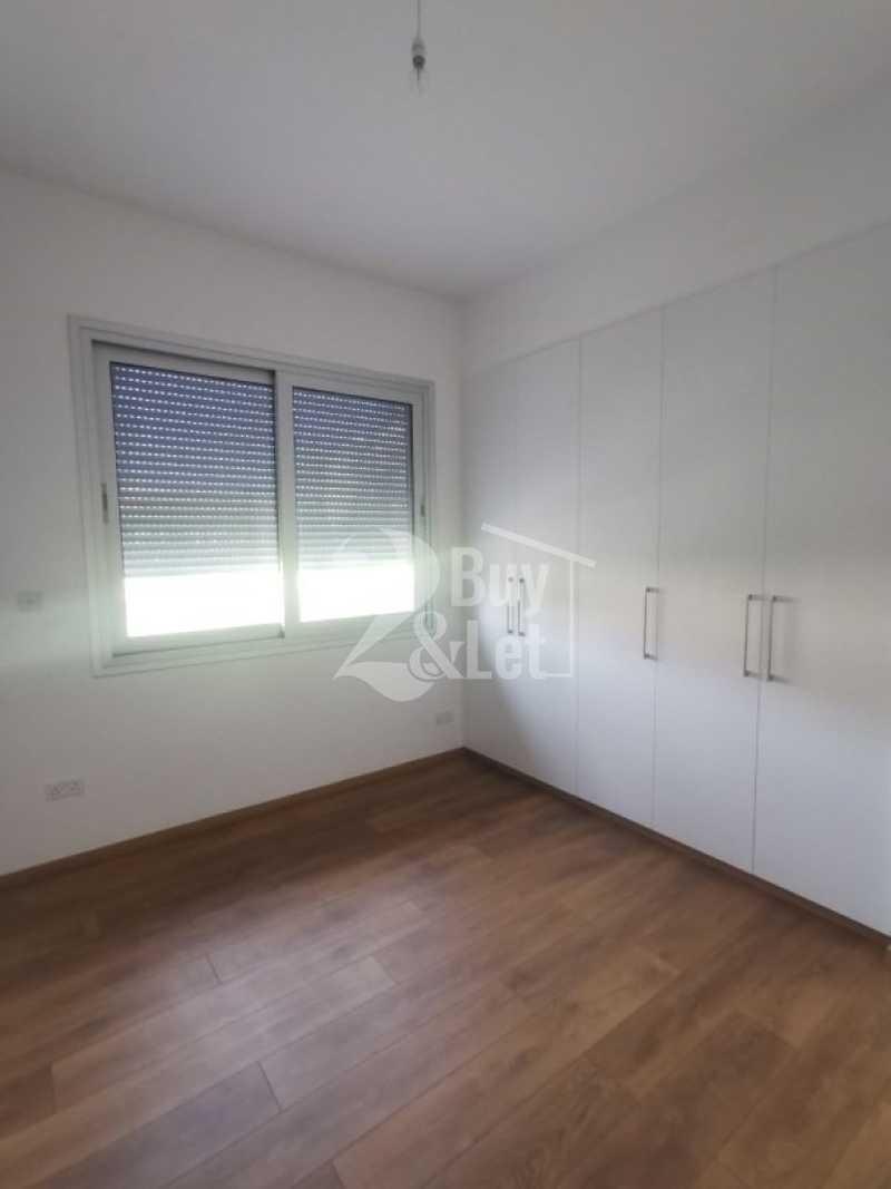 3-bedroom apartment for sale: https://www.bazaraki.com/adv/5791159_3-bedroom-apartment-for-sale (www.bazaraki.com)