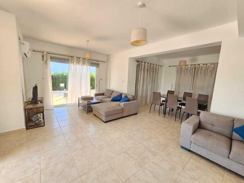 3-bedroom villa to rent: https://www.bazaraki.com/adv/5797194_3-bedroom-villa-to-rent (www.bazaraki.com)