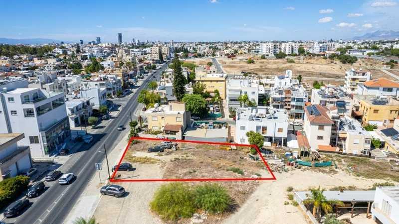 Commercial land 979 m²: https://www.bazaraki.com/adv/5788878_commercial-land-979-m2 (www.bazaraki.com)