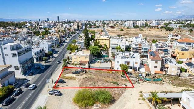 Commercial land 979 m²: https://www.bazaraki.com/adv/5788878_commercial-land-979-m2 (www.bazaraki.com)