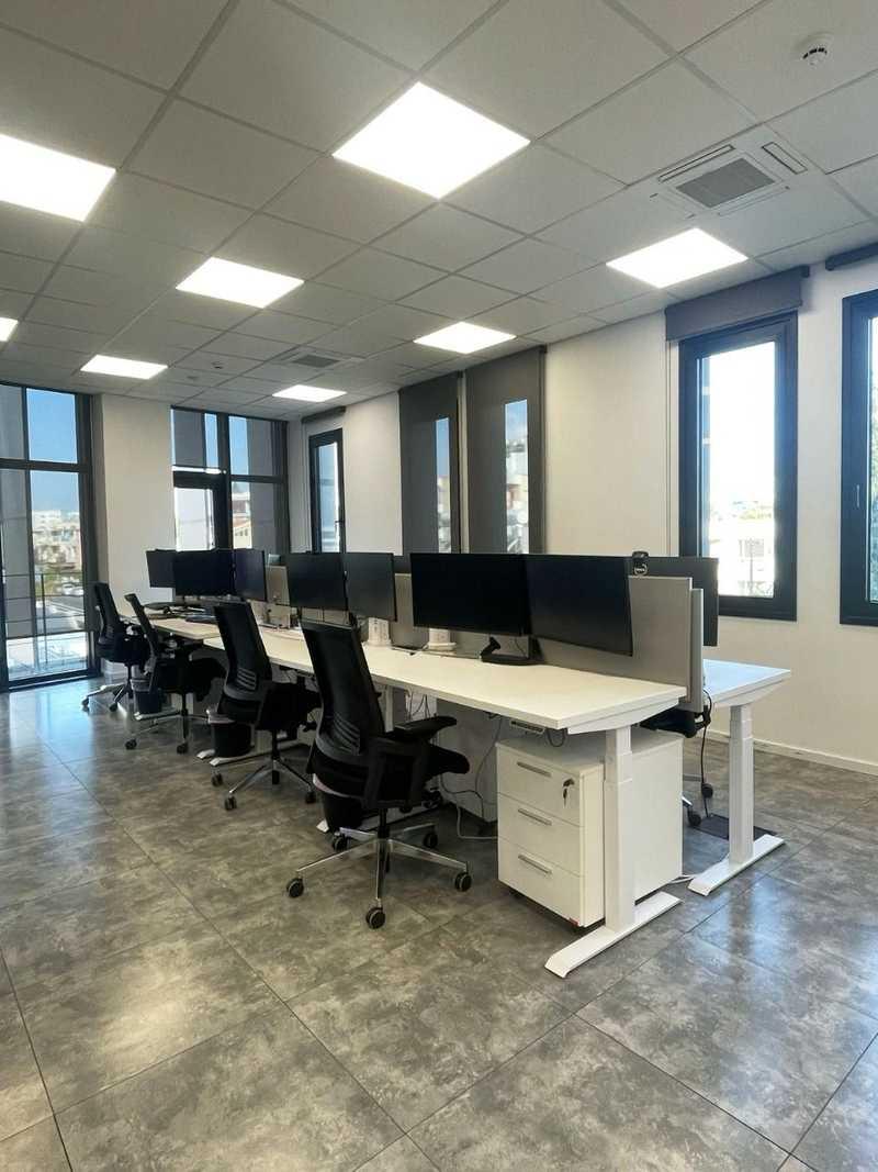 Office 255m² mesa geitonia: https://www.bazaraki.com/adv/5779512_beach-frond-office (www.bazaraki.com)