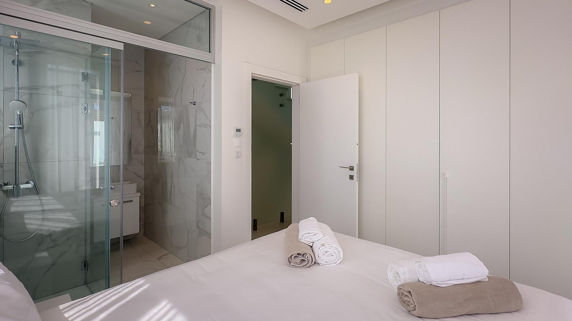 New 4-bedroom villa in Famagusta № 152536: https://dom.com.cy/en/catalog/sale/152536/ (dom.com.cy)