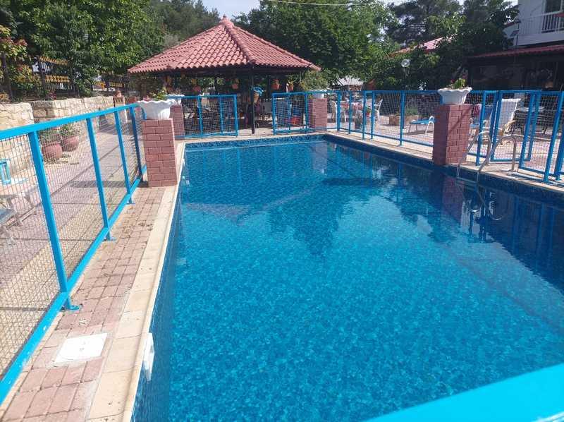 6-bedroom villa for sale: https://www.bazaraki.com/adv/5793835_6-bedroom-villa-for-sale (www.bazaraki.com)