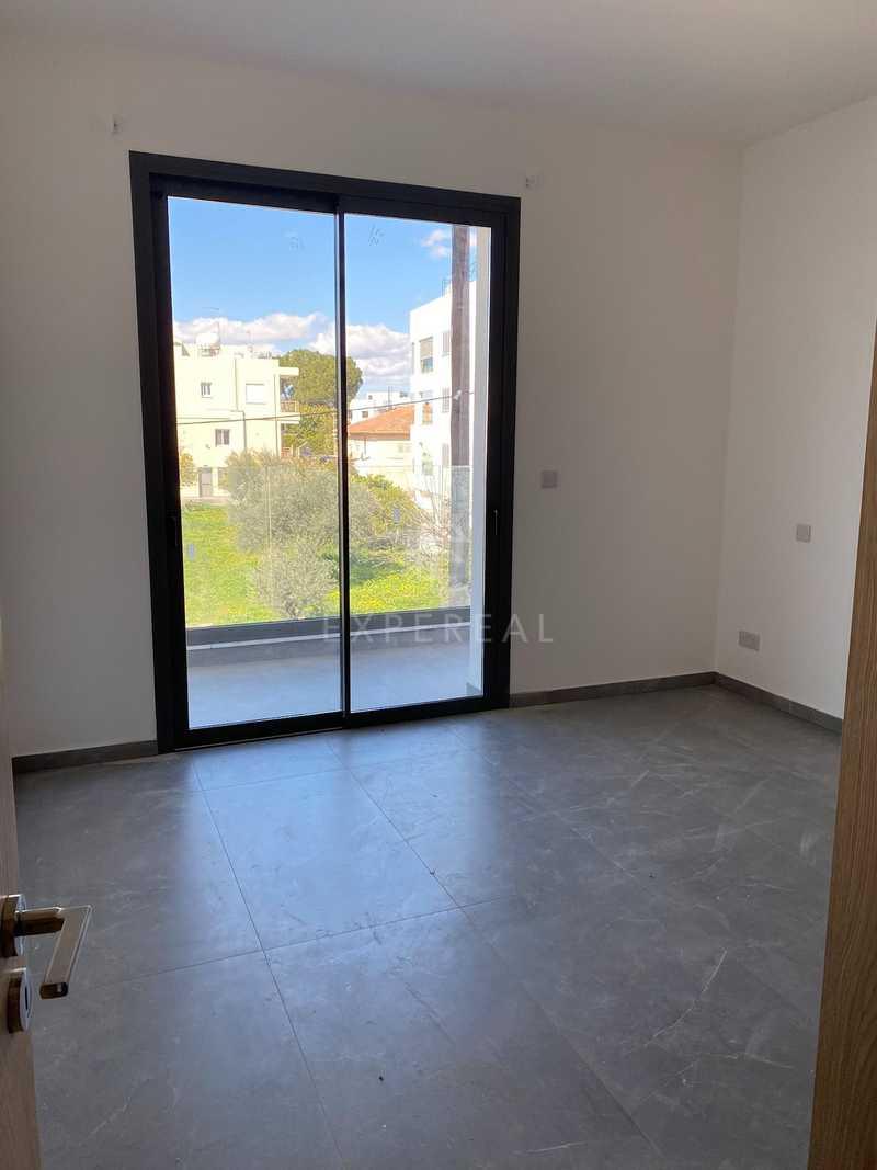 1-bedroom apartment to rent: https://www.bazaraki.com/adv/5796761_1-bedroom-apartment-to-rent (www.bazaraki.com)