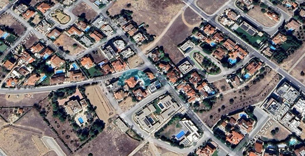 549 SQM Residential Plot for sale in Parissinos, Nicosia: https://www.buysellcyprus.com/property-for-sale/nicosia/parissinos/plot-for-sale-parissinos-nicosia-1796530.html (www.buysellcyprus.com)