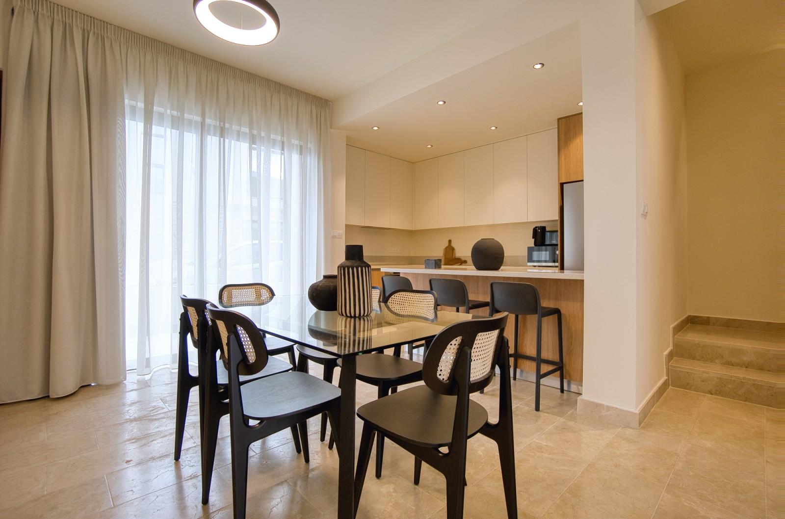 3-bedroom flat in Paphos №153865: https://dom.com.cy/en/catalog/rent/153865/ (dom.com.cy)