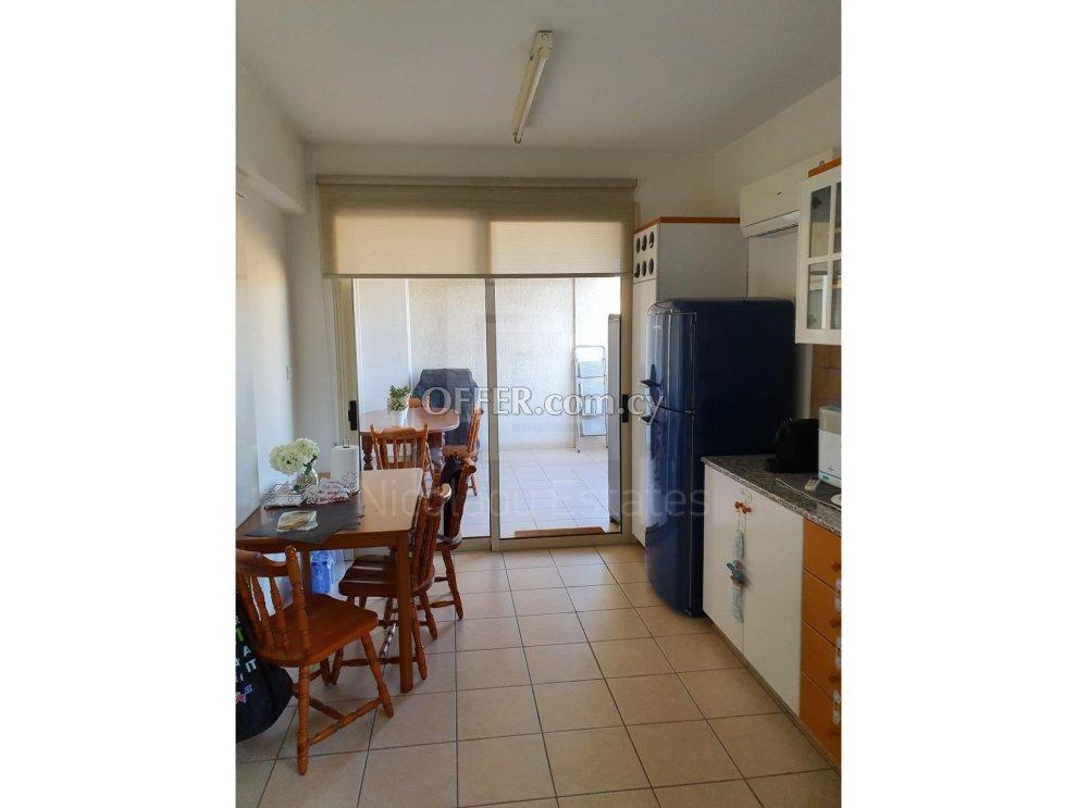 Large three bedroom penthouse for sale in Kapsalos area: https://www.offer.com.cy/en/large-three-bedroom-penthouse-for-sale-in-kapsalos-area/21-718664/ (www.offer.com.cy)