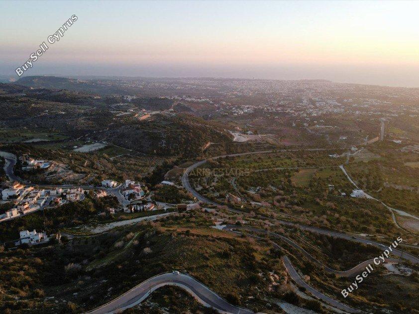 4,348 SQM Residential Land for sale in Tsada, Paphos: https://www.buysellcyprus.com/property-for-sale/paphos/tsada/land-for-sale-tsada-paphos-1792723.html (www.buysellcyprus.com)