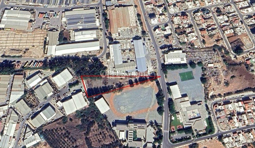 Field for sale in Kato Polemidia, Limassol: https://www.offer.com.cy/en/field-for-sale-in-kato-polemidia-limassol/21-816222/ (www.offer.com.cy)