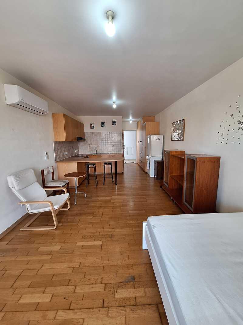 Studio apartment to rent: https://www.bazaraki.com/adv/5793412_studio-apartment-to-rent (www.bazaraki.com)