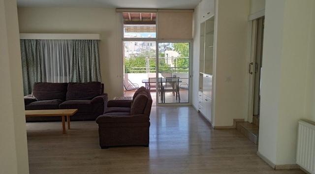 FOR RENT - ELEGANT 3-BEDROOM UPPER HOUSE, IN AYIOS ANDREAS, NICOSIA - CYPRUS: https://www.offer.com.cy/en/for-rent-elegant-3-bedroom-upper-house-in-ayios-andreas-nicosia-cyprus/21-816456/ (www.offer.com.cy)