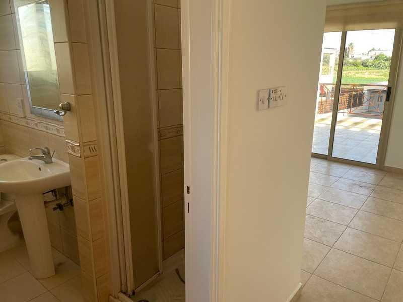3-bedroom villa to rent: https://www.bazaraki.com/adv/5795067_3-bedroom-villa-to-rent (www.bazaraki.com)