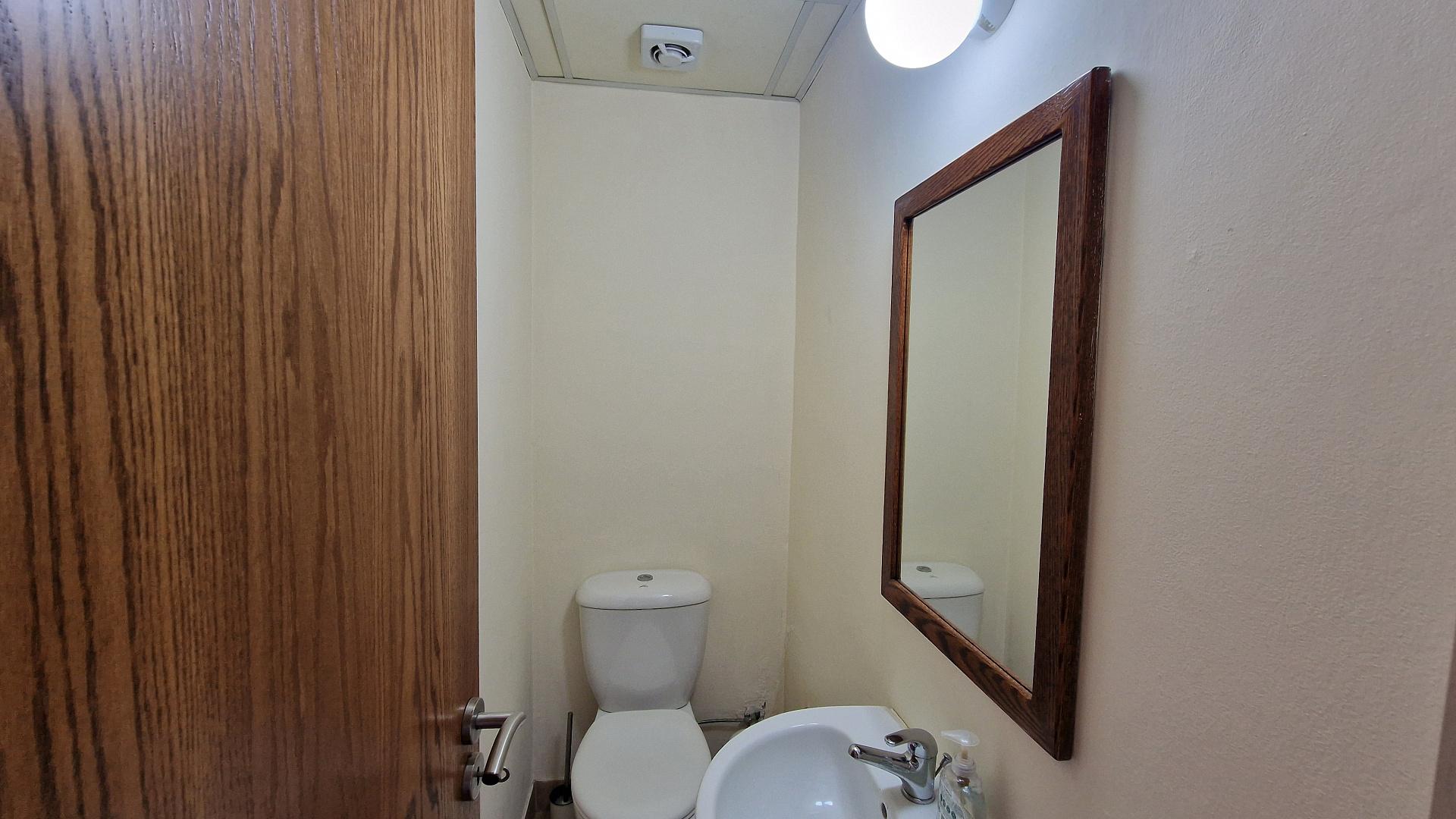 2-bedroom flat in Nicosia № 152134: https://dom.com.cy/en/catalog/sale/152134/ (dom.com.cy)