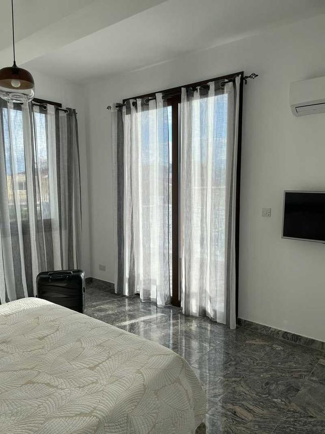 4-bedroom villa to rent: https://www.bazaraki.com/adv/5767978_4-bedroom-villa-to-rent (www.bazaraki.com)