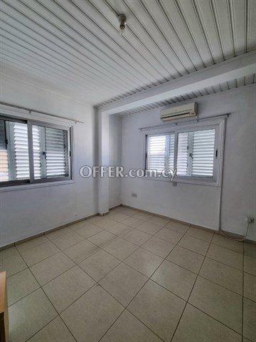 Spacious And Bright 3 Bedroom Whole Floor Apartment In Strovolos, Nic: https://www.offer.com.cy/en/spacious-and-bright-3-bedroom-whole-floor-apartment-in-strovolos-nic/21-817110/ (www.offer.com.cy)