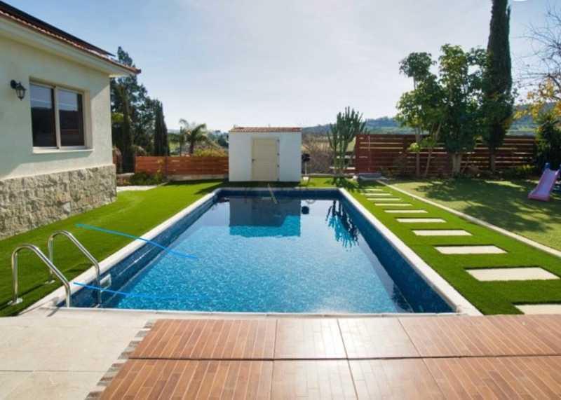 3-bedroom villa for sale: https://www.bazaraki.com/adv/5787037_3-bedroom-villa-for-sale (www.bazaraki.com)