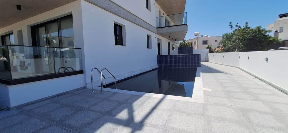 Brand new 1 bedroom: https://www.facebook.com/marketplace/item/980322184175721 (www.facebook.com)