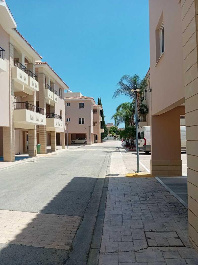 2-bedroom apartment to rent: https://www.bazaraki.com/adv/5791596_2-bedroom-apartment-to-rent (www.bazaraki.com)