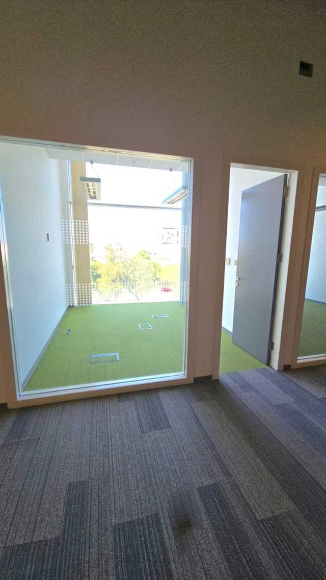 Luxury open plan office 582 sq.m.: https://www.bazaraki.com/adv/5765918_luxury-open-plan-office-582-sq-m (www.bazaraki.com)