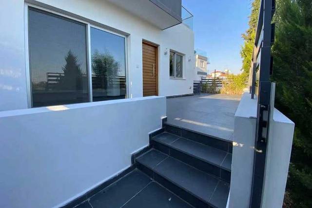 2-bedroom apartment to rent: https://www.bazaraki.com/adv/5790562_2-bedroom-apartment-to-rent (www.bazaraki.com)