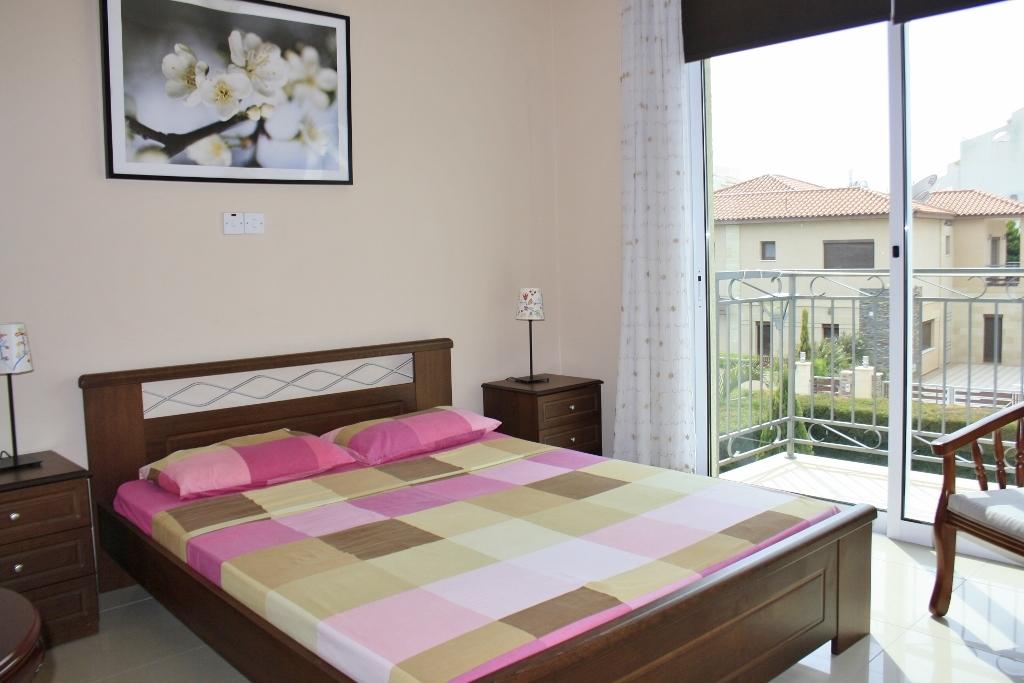 4-bedroom house in Limassol №152628: https://dom.com.cy/en/catalog/rent/152628/ (dom.com.cy)