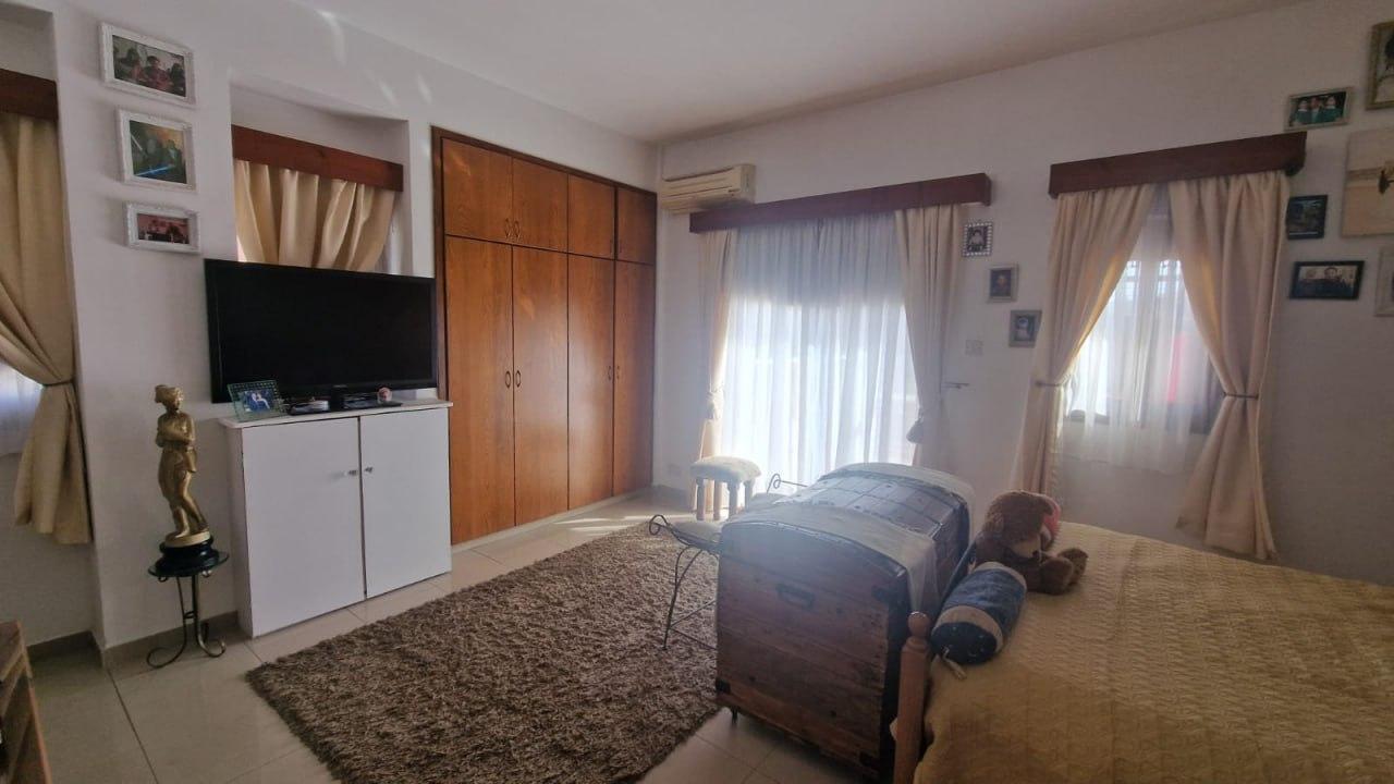 3-bedroom house in Larnaca № 153088: https://dom.com.cy/en/catalog/sale/153088/ (dom.com.cy)