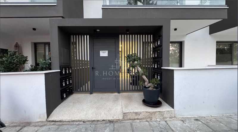2-bedroom apartment to rent: https://www.bazaraki.com/adv/5793446_2-bedroom-apartment-to-rent (www.bazaraki.com)