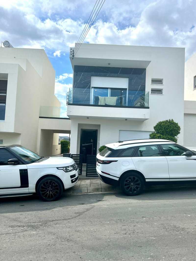 3-bedroom detached house to rent: https://www.bazaraki.com/adv/5791164_3-bedroom-detached-house-to-rent (www.bazaraki.com)