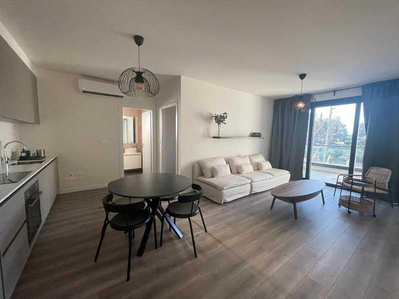 1-bedroom apartment to rent: https://www.bazaraki.com/adv/5786963_1-bedroom-apartment-to-rent (www.bazaraki.com)