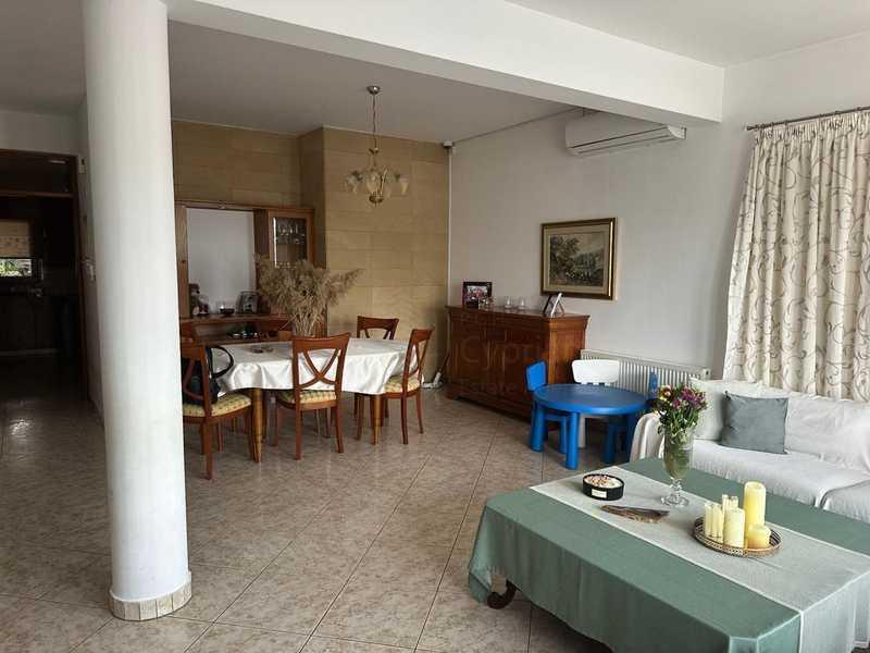 4-bedroom semi-detached for sale: https://www.bazaraki.com/adv/5789386_4-bedroom-semi-detached-for-sale (www.bazaraki.com)