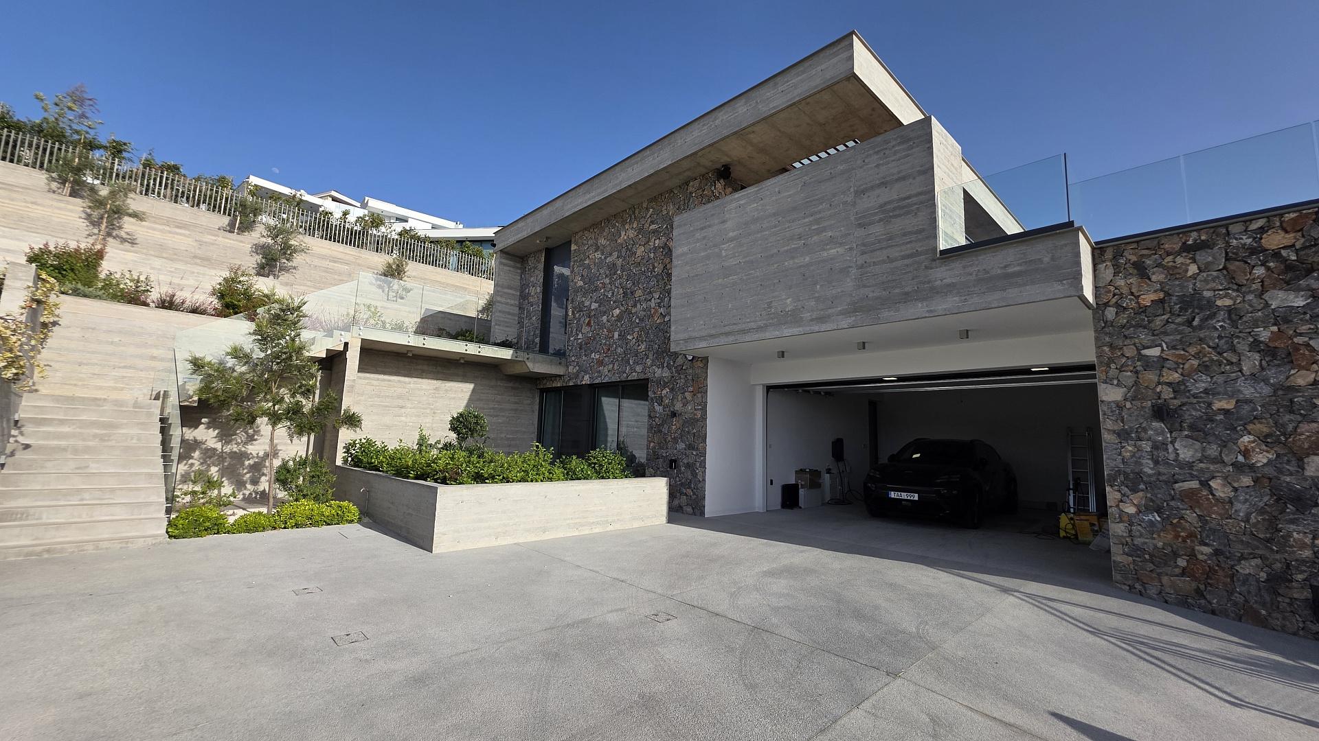 5-bedroom villa in Paphos № 152717: https://dom.com.cy/en/catalog/sale/152717/ (dom.com.cy)