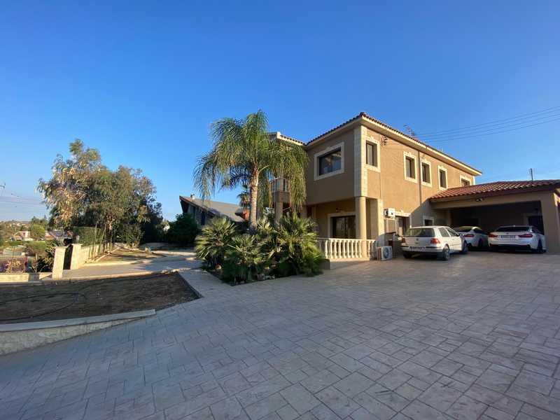 5-bedroom detached house for sale: https://www.bazaraki.com/adv/5794777_5-bedroom-detached-house-for-sale (www.bazaraki.com)