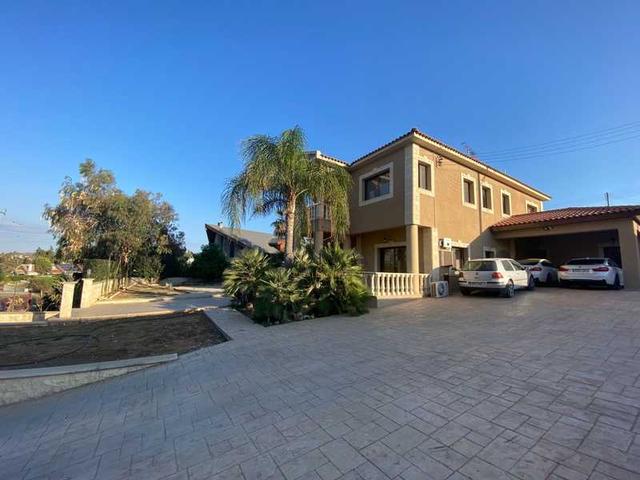 5-bedroom detached house for sale: https://www.bazaraki.com/adv/5794777_5-bedroom-detached-house-for-sale (www.bazaraki.com)