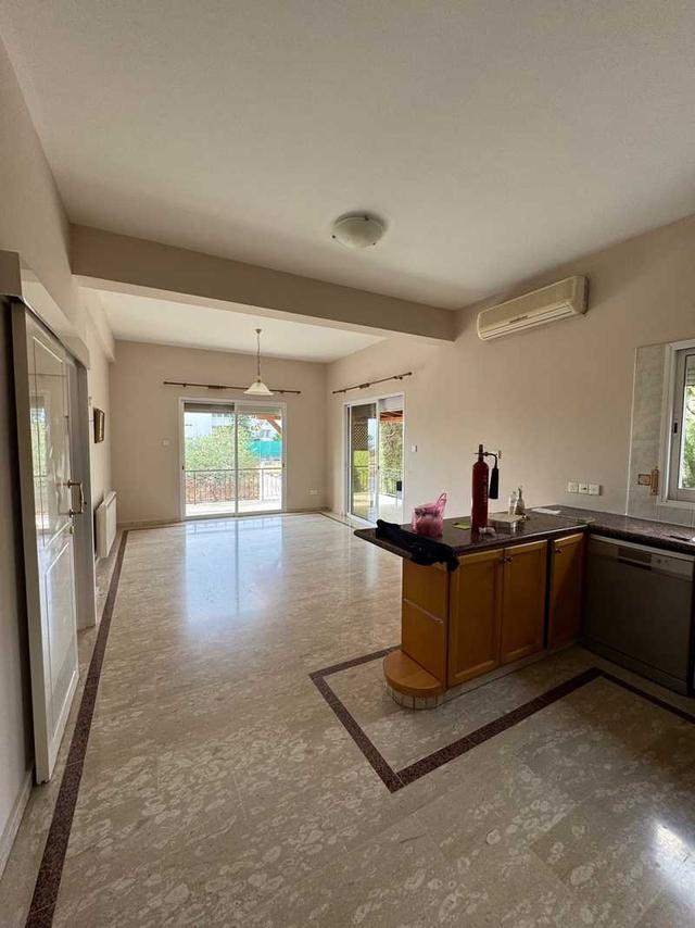 4-bedroom villa to rent: https://www.bazaraki.com/adv/5793338_4-bedroom-villa-to-rent (www.bazaraki.com)
