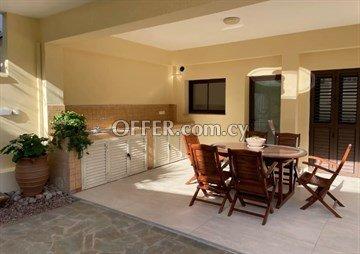 Semi-Furnished Brand New 2 Bedroom Ground Floor House In A Quiet And : https://www.offer.com.cy/en/semi-furnished-brand-new-2-bedroom-ground-floor-house-in-a-quiet-and/21-814866/ (www.offer.com.cy)